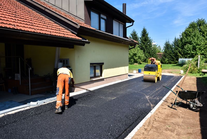Blacktop Sealing Service