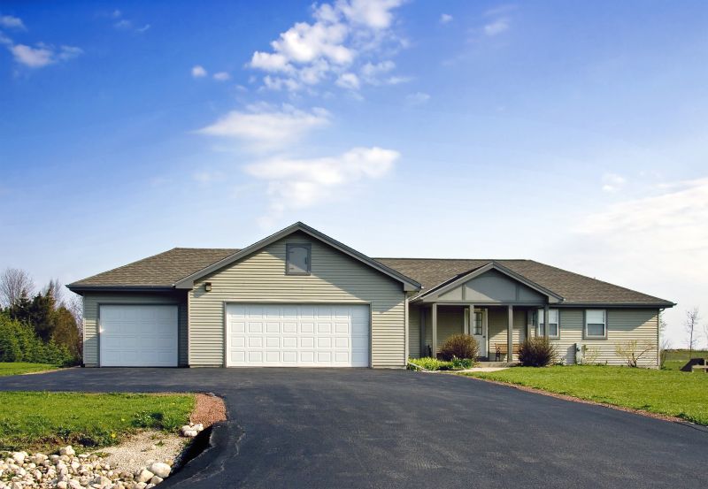 Blacktop Driveway Sealing in Columbus, OH