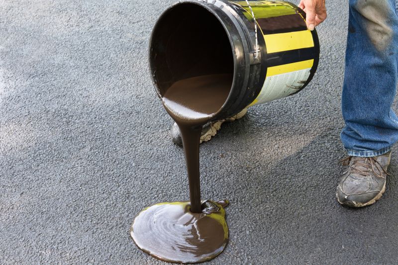 Blacktop Sealing in San Antonio, TX